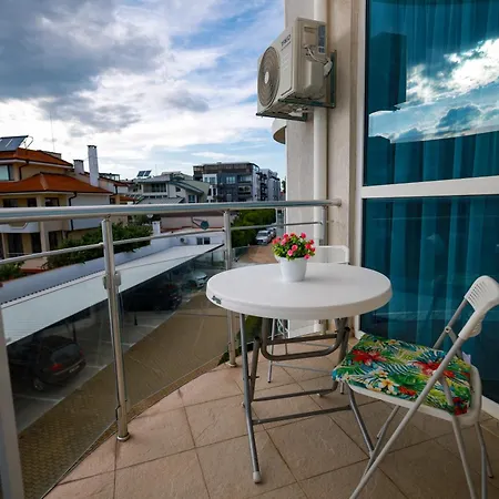 Sunset Atlantis Apartmán *